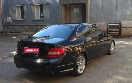 Mercedes-Benz C-Класс, 2011 год, 1 700 000 рублей, 2 фотография