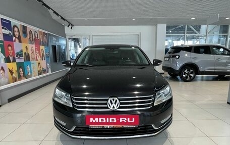 Volkswagen Passat B7, 2011 год, 1 049 000 рублей, 2 фотография