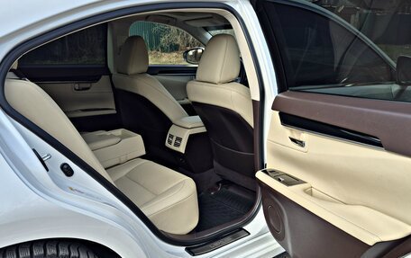 Lexus ES VII, 2015 год, 3 500 000 рублей, 24 фотография