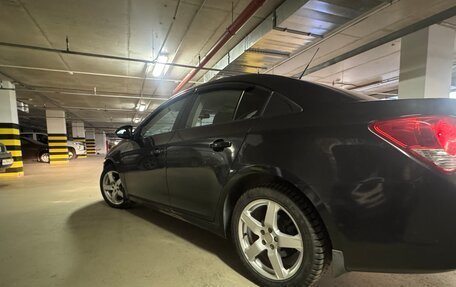 Chevrolet Cruze II, 2010 год, 755 000 рублей, 5 фотография