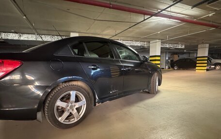 Chevrolet Cruze II, 2010 год, 755 000 рублей, 7 фотография