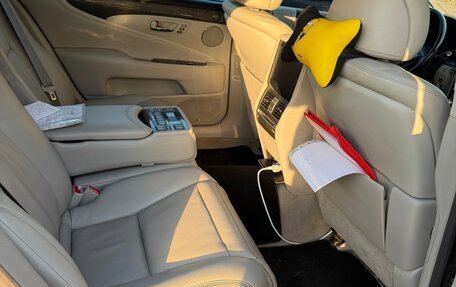 Lexus LS IV, 2010 год, 2 100 000 рублей, 13 фотография