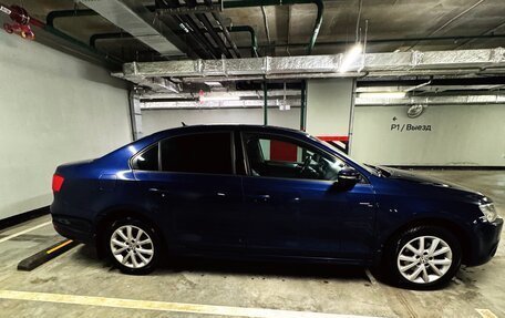 Volkswagen Jetta VI, 2012 год, 1 000 000 рублей, 3 фотография