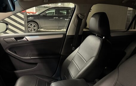 Volkswagen Jetta VI, 2012 год, 1 000 000 рублей, 6 фотография