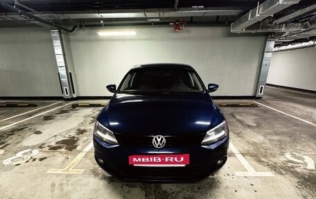 Volkswagen Jetta VI, 2012 год, 1 000 000 рублей, 7 фотография