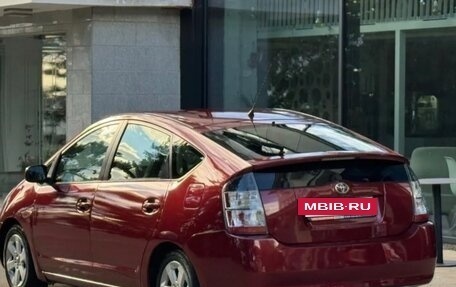Toyota Prius, 2005 год, 630 000 рублей, 4 фотография