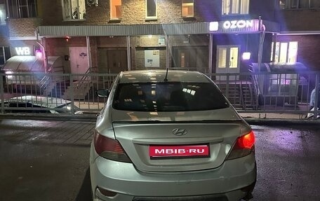 Hyundai Solaris II рестайлинг, 2014 год, 345 000 рублей, 1 фотография