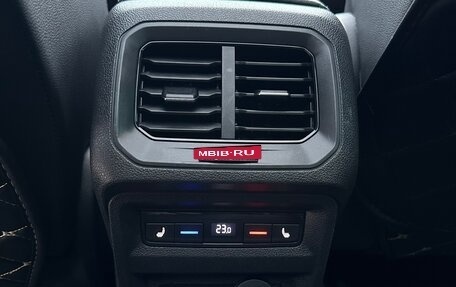 Volkswagen Tiguan II, 2019 год, 3 600 000 рублей, 12 фотография