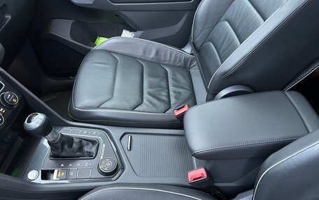 Volkswagen Tiguan II, 2019 год, 3 600 000 рублей, 29 фотография