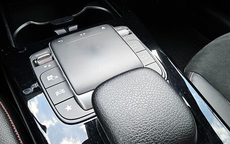 Mercedes-Benz CLA, 2021 год, 2 800 000 рублей, 10 фотография