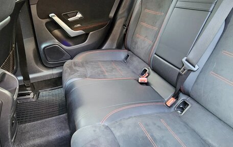 Mercedes-Benz CLA, 2021 год, 2 800 000 рублей, 14 фотография