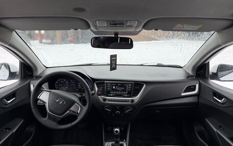 Hyundai Solaris II рестайлинг, 2019 год, 945 000 рублей, 10 фотография