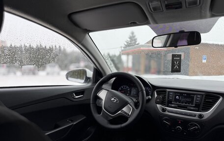 Hyundai Solaris II рестайлинг, 2019 год, 945 000 рублей, 11 фотография