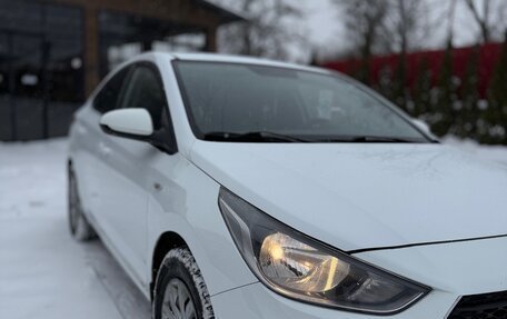 Hyundai Solaris II рестайлинг, 2019 год, 945 000 рублей, 9 фотография