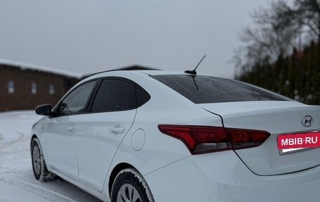 Hyundai Solaris II рестайлинг, 2019 год, 945 000 рублей, 5 фотография