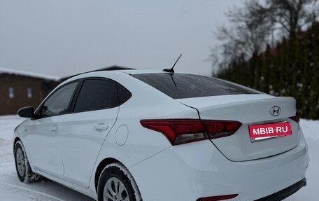 Hyundai Solaris II рестайлинг, 2019 год, 945 000 рублей, 8 фотография