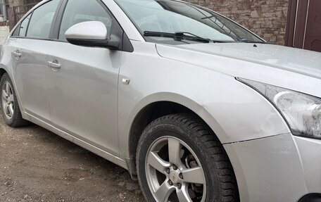 Chevrolet Cruze II, 2011 год, 600 000 рублей, 2 фотография