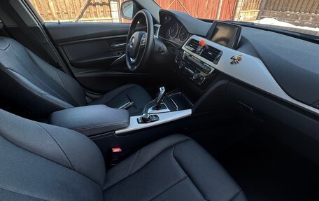 BMW 3 серия, 2017 год, 1 690 000 рублей, 9 фотография