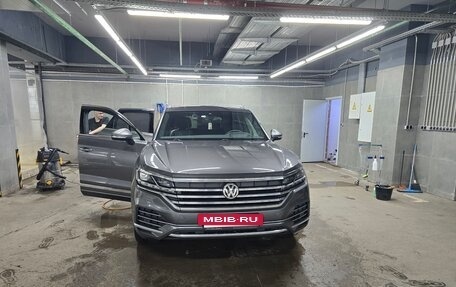Volkswagen Touareg III, 2020 год, 5 650 000 рублей, 3 фотография