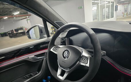 Volkswagen Touareg III, 2020 год, 5 650 000 рублей, 8 фотография