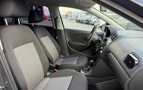 Volkswagen Polo VI (EU Market), 2011 год, 585 000 рублей, 14 фотография