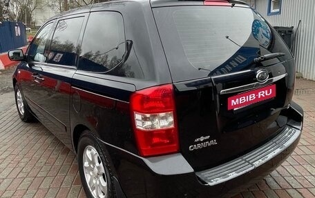 KIA Carnival III, 2009 год, 950 000 рублей, 3 фотография