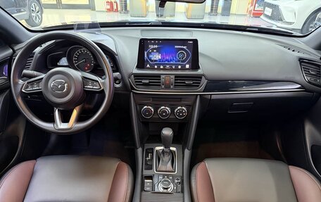Mazda CX-4, 2023 год, 2 370 000 рублей, 4 фотография