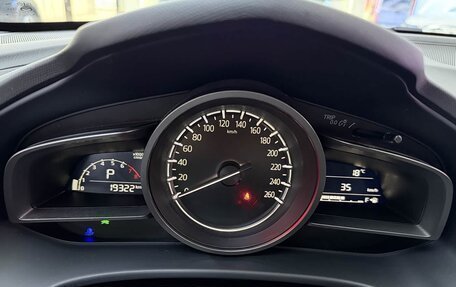 Mazda CX-4, 2023 год, 2 370 000 рублей, 9 фотография