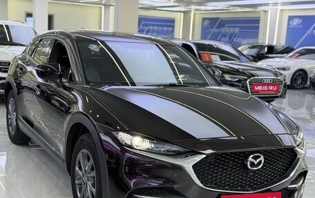 Mazda CX-4, 2023 год, 2 370 000 рублей, 3 фотография
