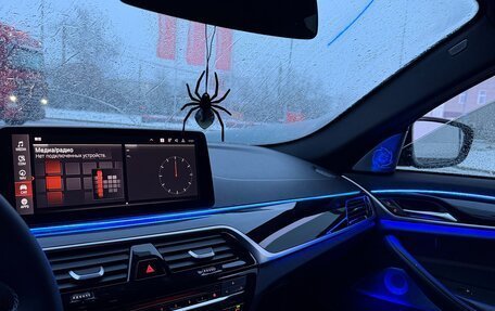 BMW 5 серия, 2018 год, 3 550 000 рублей, 13 фотография