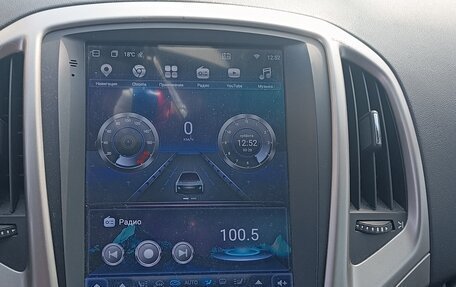 Opel Astra J, 2010 год, 777 000 рублей, 3 фотография