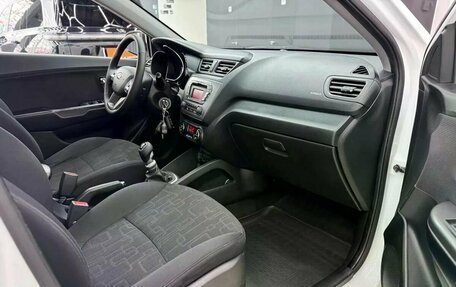 KIA Rio III рестайлинг, 2014 год, 1 050 000 рублей, 23 фотография