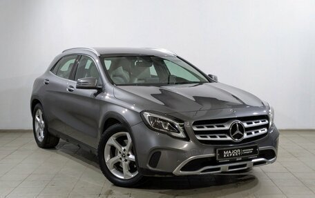 Mercedes-Benz GLA, 2018 год, 2 800 000 рублей, 10 фотография