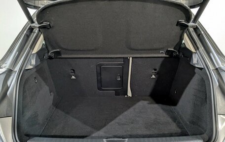 Mercedes-Benz GLA, 2018 год, 2 800 000 рублей, 17 фотография