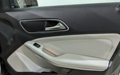 Mercedes-Benz GLA, 2018 год, 2 800 000 рублей, 21 фотография