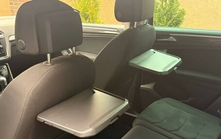 Volkswagen Tiguan II, 2019 год, 3 350 000 рублей, 13 фотография