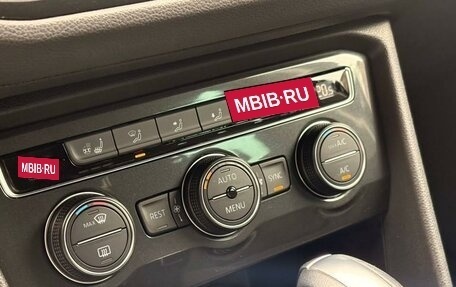 Volkswagen Tiguan II, 2019 год, 3 350 000 рублей, 12 фотография