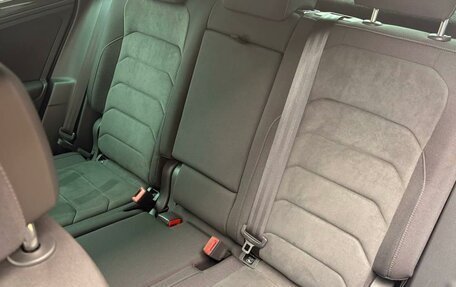 Volkswagen Tiguan II, 2019 год, 3 350 000 рублей, 18 фотография