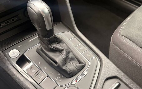 Volkswagen Tiguan II, 2019 год, 3 350 000 рублей, 26 фотография