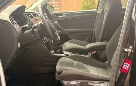 Volkswagen Tiguan II, 2019 год, 3 350 000 рублей, 15 фотография