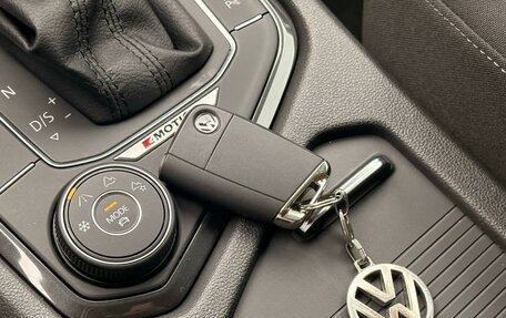Volkswagen Tiguan II, 2019 год, 3 350 000 рублей, 35 фотография