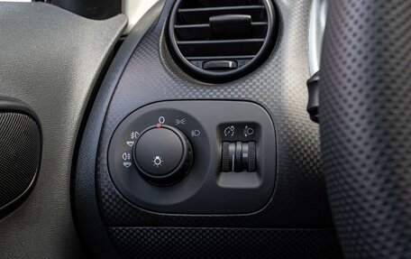 SEAT Toledo III, 2008 год, 560 000 рублей, 16 фотография