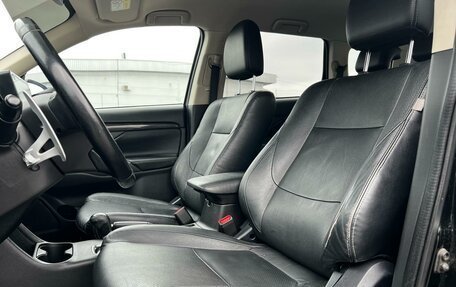 Mitsubishi Outlander III рестайлинг 3, 2015 год, 1 789 000 рублей, 8 фотография