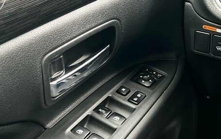 Mitsubishi Outlander III рестайлинг 3, 2015 год, 1 789 000 рублей, 13 фотография