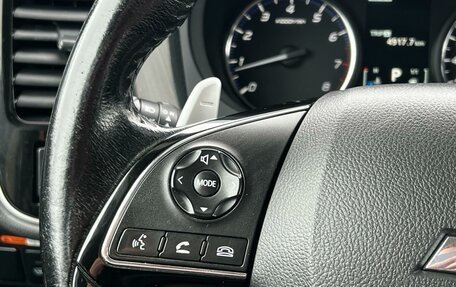 Mitsubishi Outlander III рестайлинг 3, 2015 год, 1 789 000 рублей, 16 фотография