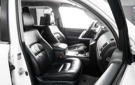 Toyota Land Cruiser 200, 2021 год, 7 999 000 рублей, 8 фотография