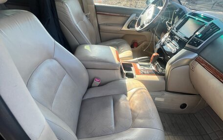 Toyota Land Cruiser 200, 2013 год, 3 500 000 рублей, 3 фотография