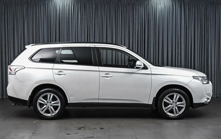 Mitsubishi Outlander III рестайлинг 3, 2014 год, 1 447 000 рублей, 5 фотография
