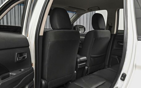 Mitsubishi Outlander III рестайлинг 3, 2014 год, 1 447 000 рублей, 11 фотография