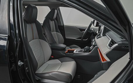 Toyota RAV4, 2021 год, 4 249 000 рублей, 8 фотография